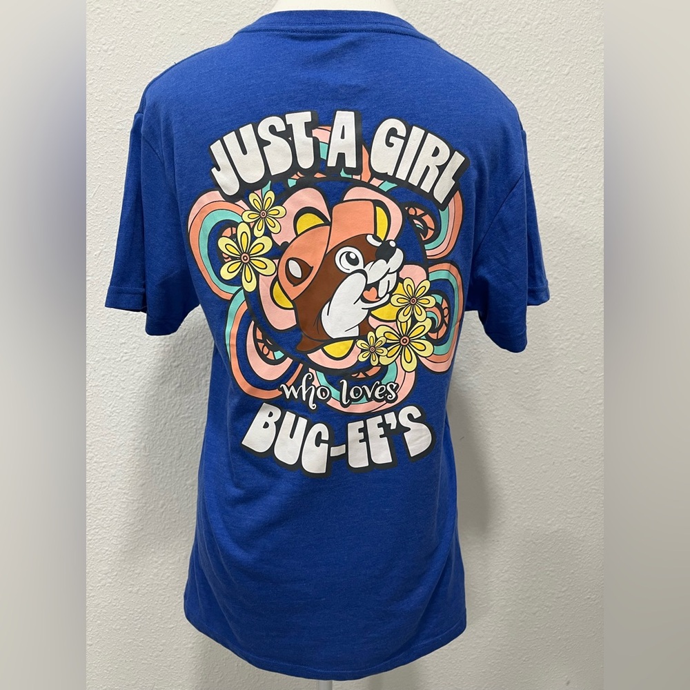 BUC-EES Just a Girl Who Loves Buc-ee’s Retro Graphic Shirt EUC - Picture 2 of 6